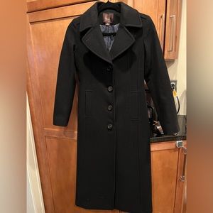 Anne Klein coat - size 2P. Excellent condition